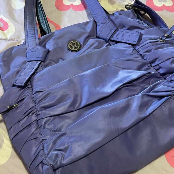 💜 Lululemon Persian Purple Triumphant Tote Bag 💜